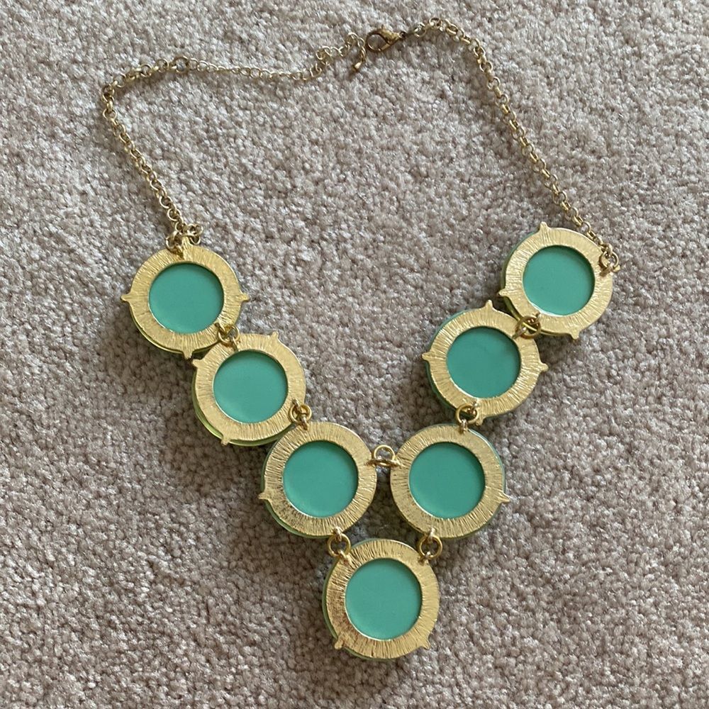 Francescas Green and Gold Statement Necklace - Picture 3 of 5